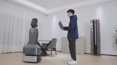 <b>支撑模子底座心手艺攻关</b>